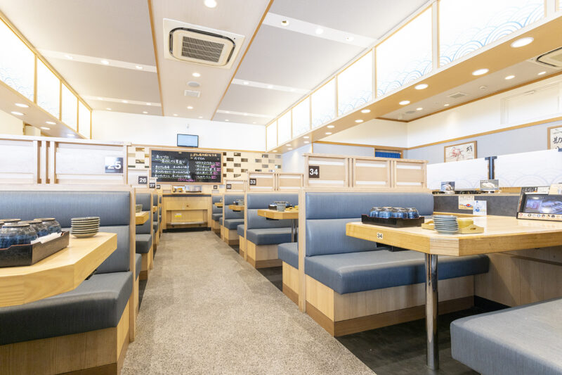 参照元：PR TIMES / 株式会社アトム 本格寿司「にぎりの徳兵衛」が7月18日(金)イオンモール東浦1階にオープン！家族で楽しめる解体ショー、東浦店限定メニューの姫丼®を販売